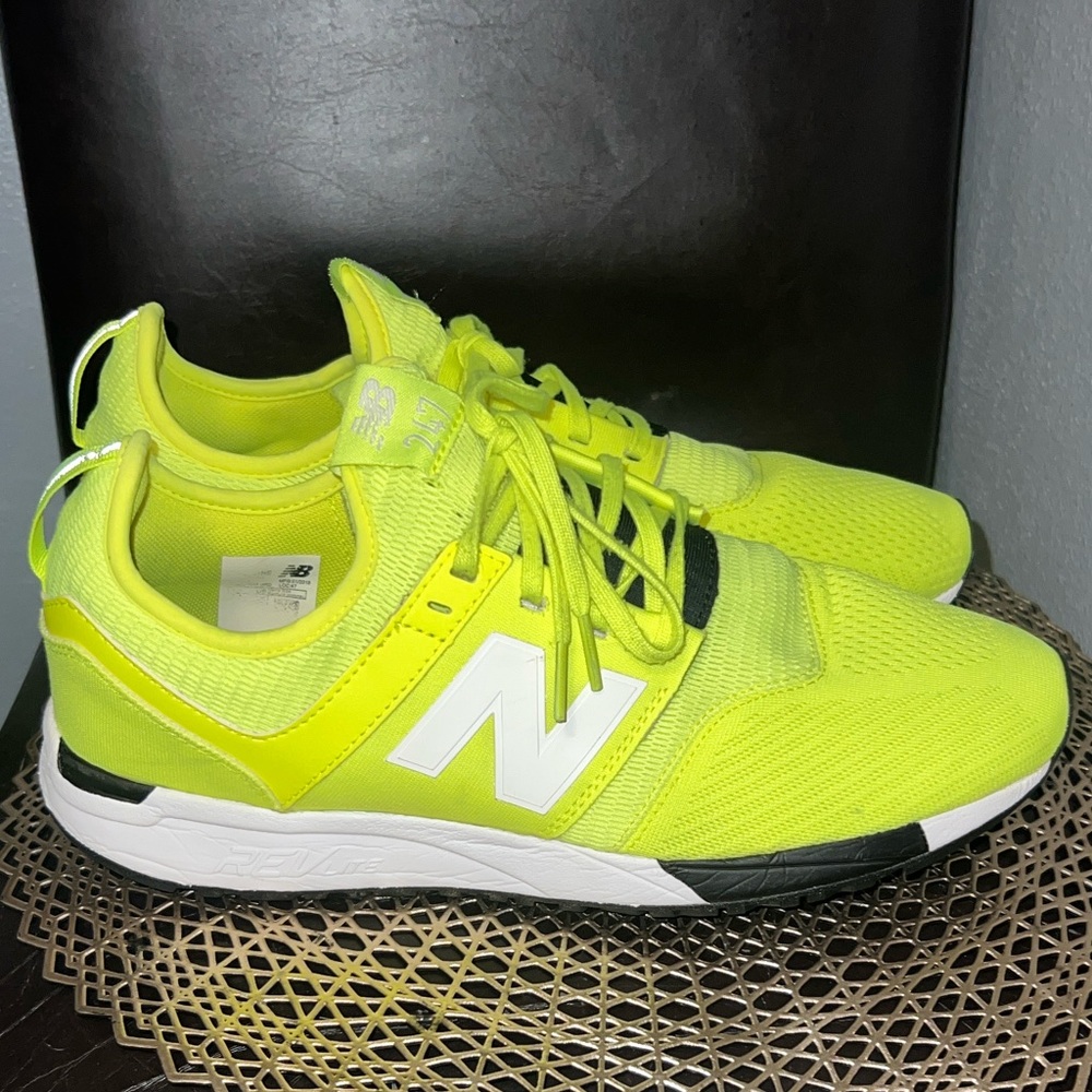 New Balance 247 Men Neon Yellow Lace-Up Sneakers - Picture 3 of 10